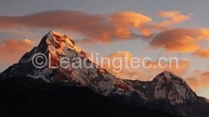 Himalayas 喜馬拉雅山紅雪