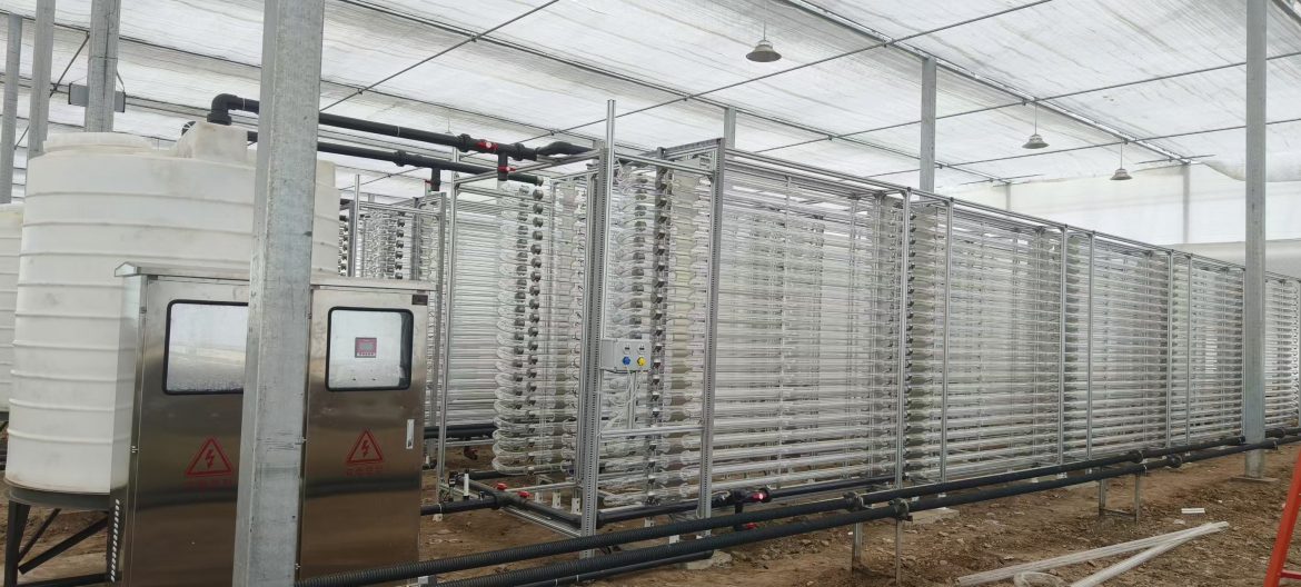 光語(yǔ)管道式反應(yīng)器